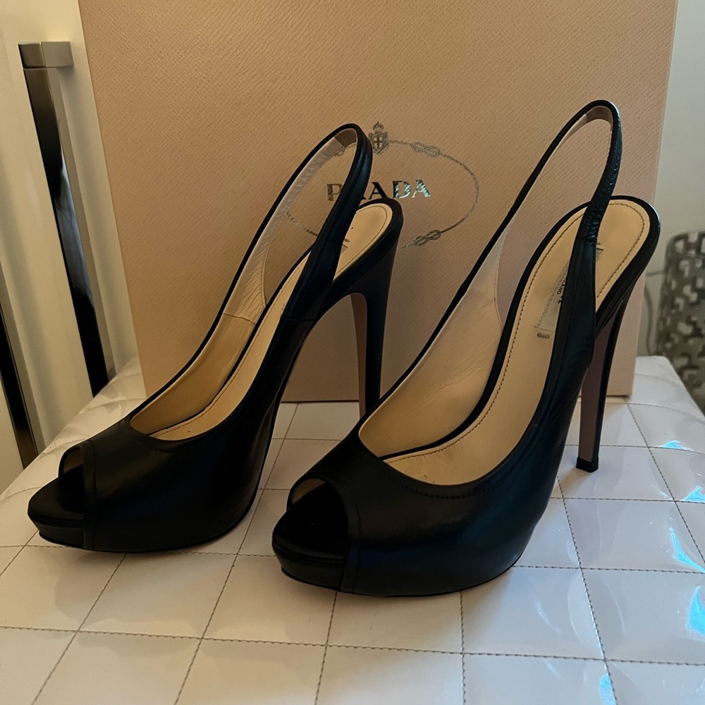 Prada Leather Peep-Toe Size 37.5